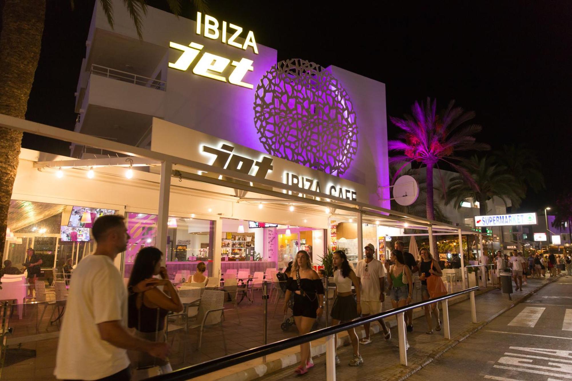 Apartamentos Jet - Adults Only Playa d'en Bossa Luaran gambar