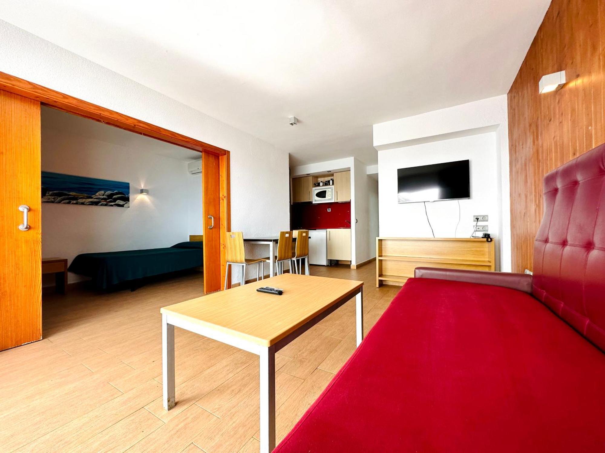 Apartamentos Jet - Adults Only Playa d'en Bossa Luaran gambar