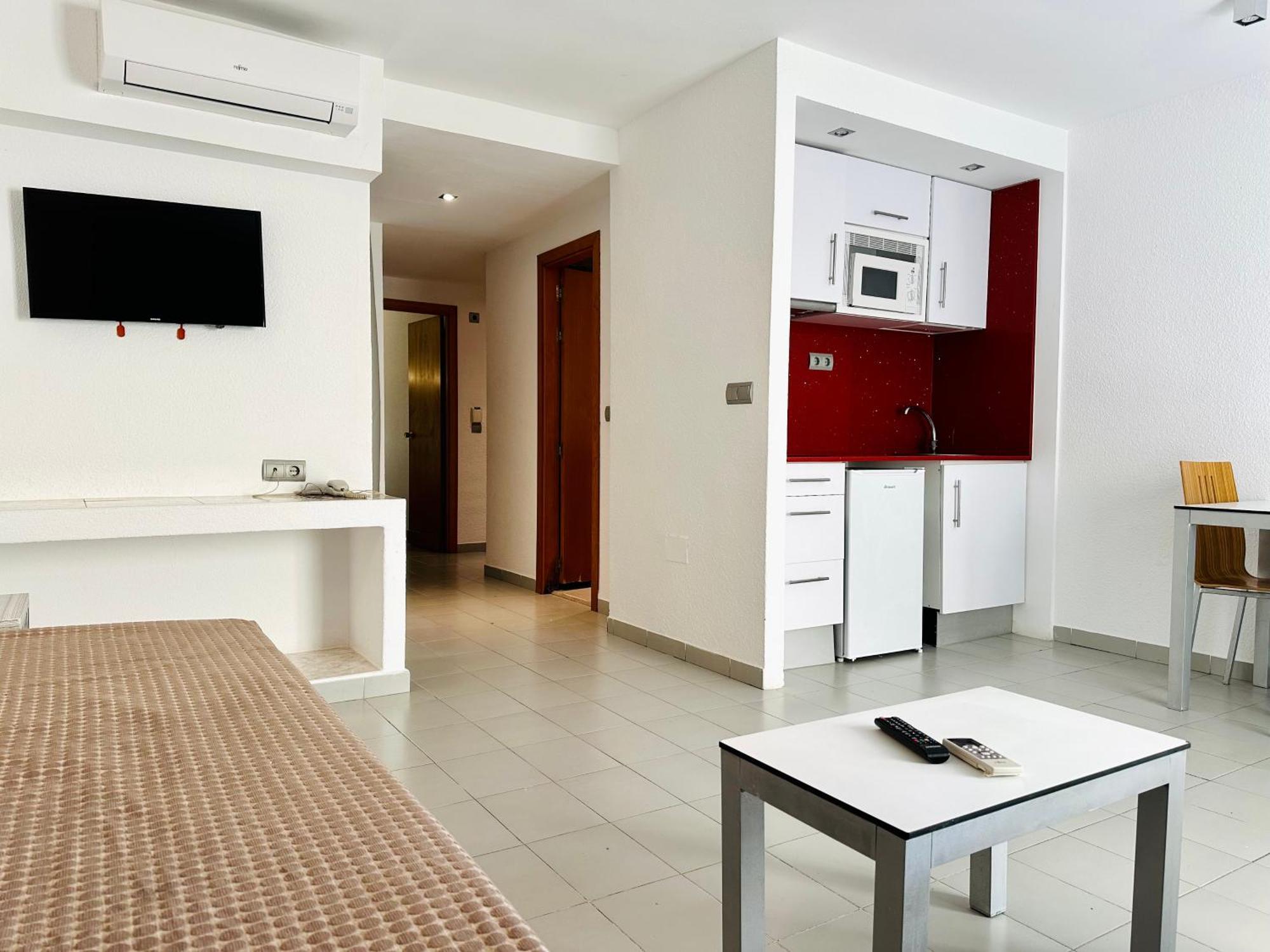Apartamentos Jet - Adults Only Playa d'en Bossa Luaran gambar