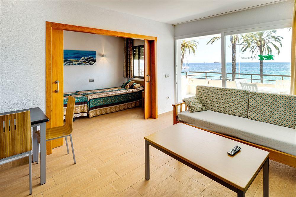 Apartamentos Jet - Adults Only Playa d'en Bossa Luaran gambar