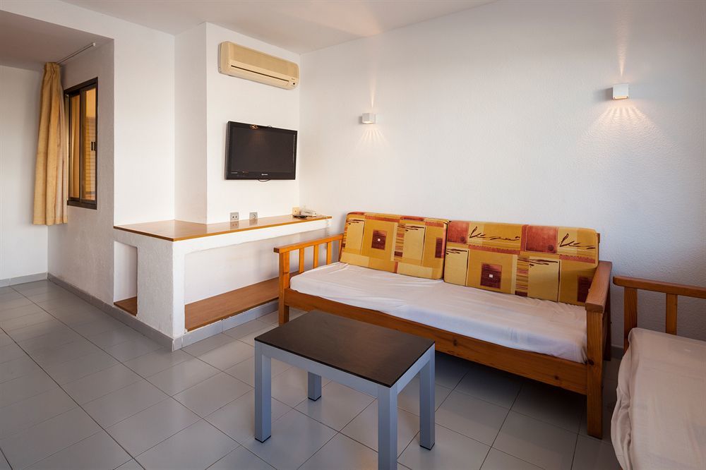 Apartamentos Jet - Adults Only Playa d'en Bossa Luaran gambar