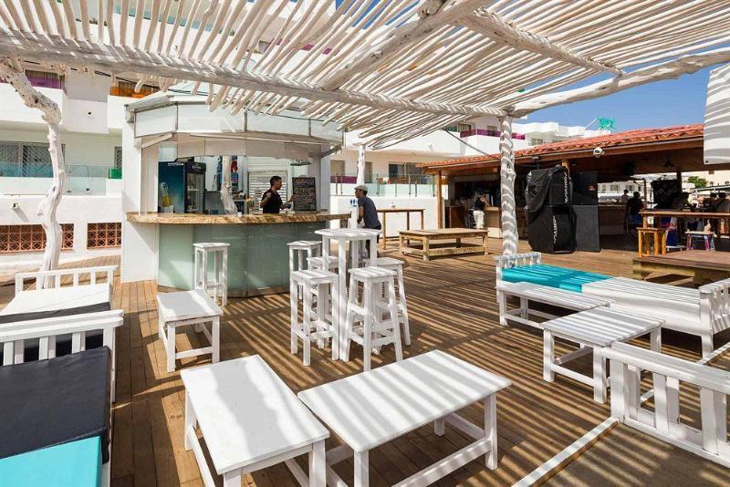 Apartamentos Jet - Adults Only Playa d'en Bossa Luaran gambar